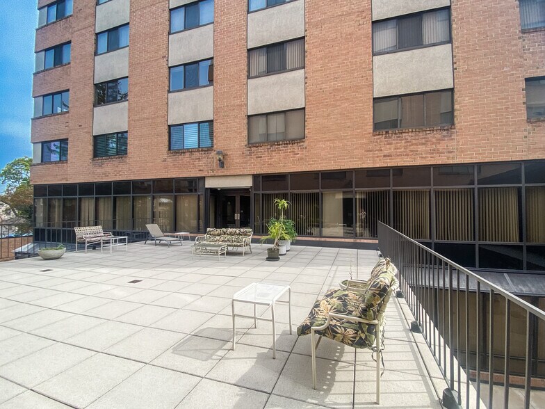 More Photos Of 403 S Allen St, State College Medical For Sale