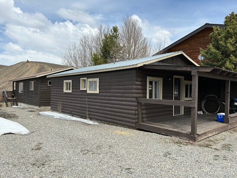 More Photos Of 1150 Eva Falls, Stanley Restaurant For Sale