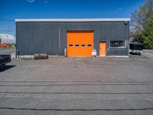 More Photos Of 301 Rue Notre-Dame, Bon-conseil Service For Sale