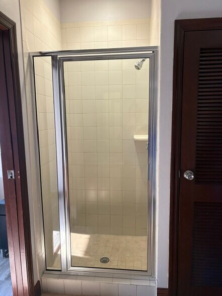 More Photos Of 845 Oakley Seaver Dr, Clermont Office For Lease