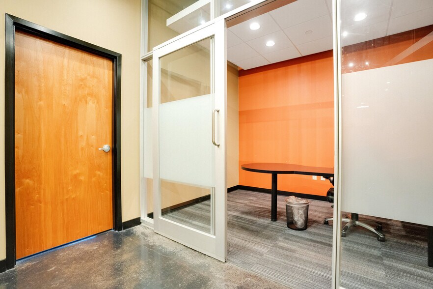 More Photos Of 121-189 S Orange Ave, Orlando Office Residential For Sale