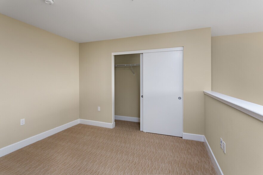 More Photos Of 7400 Center Ave, Huntington Beach Apartments For Lease