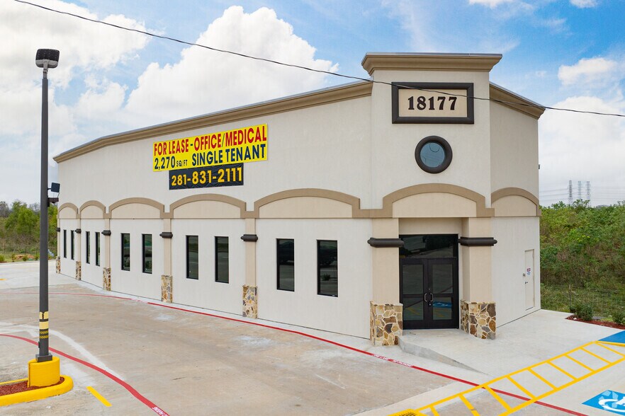 More Photos Of 18177 Gulf Fwy, Webster Office For Lease