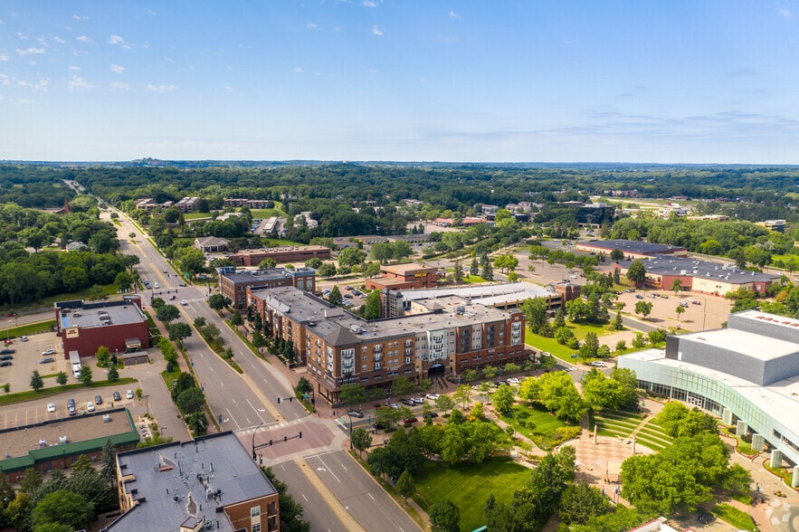 More Photos Of 12700 Nicollet Ave, Burnsville Apartments For Lease