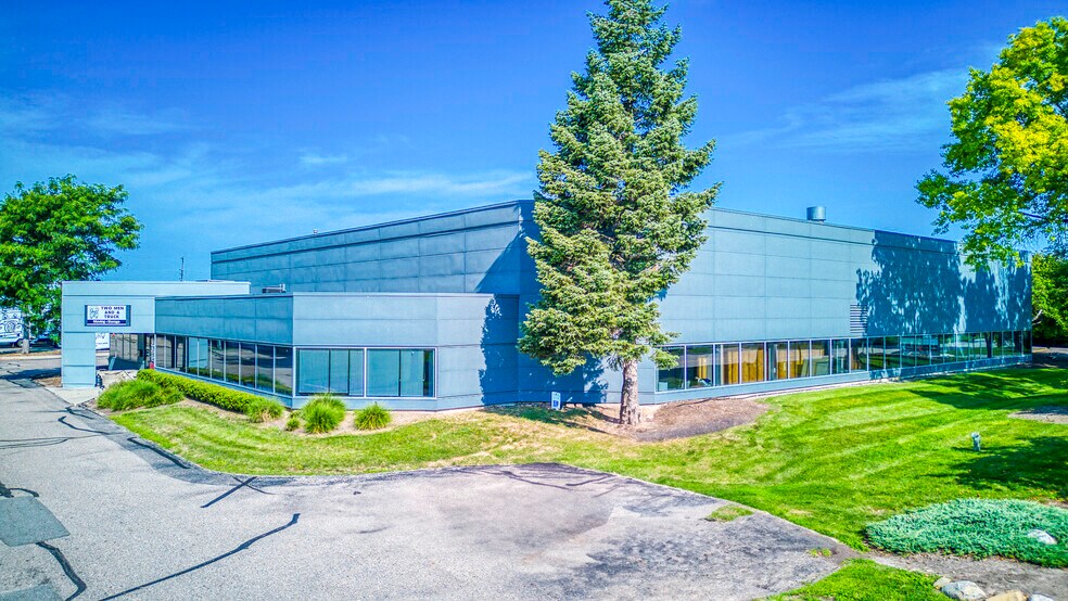 More Photos Of 23399 Commerce Dr, Farmington Hills Research And Development For Lease