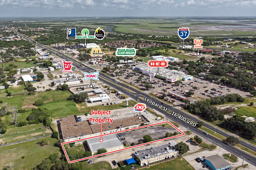 More Photos Of 11033 Leopard St, Corpus Christi Freestanding For Sale