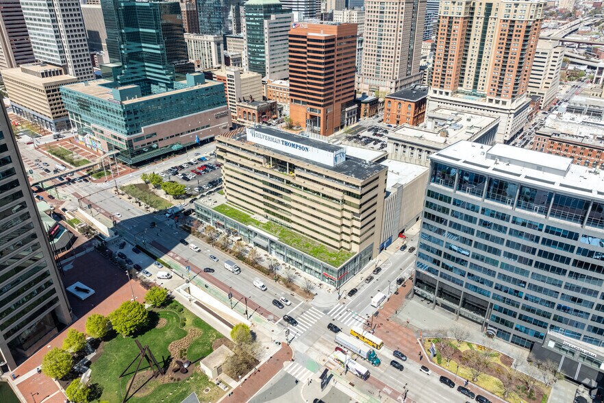 More Photos Of 400 E Pratt St, Baltimore Coworking Space