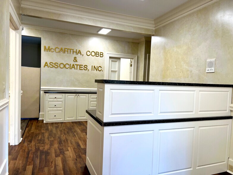 More Photos Of 1407 Calhoun St, Columbia Office For Lease