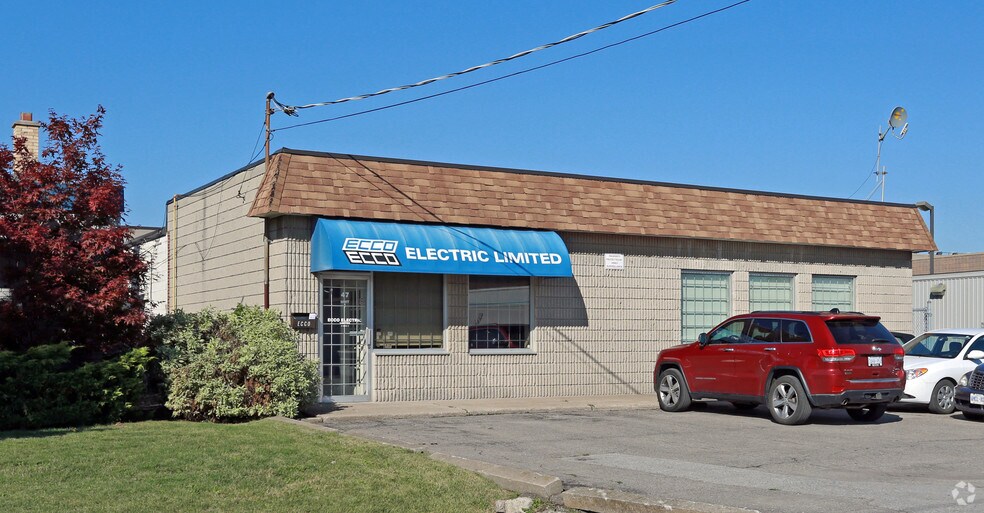 More Photos Of 47 Wright St, St Catharines Warehouse For Lease