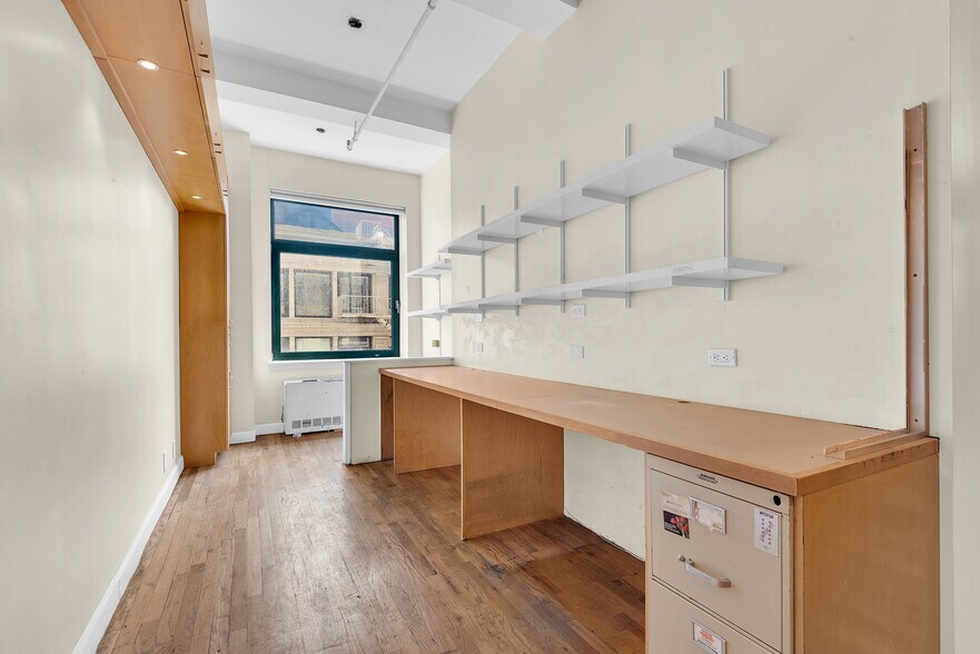 More Photos Of 14 E 4th St, New York Loft Creative Space For Sale