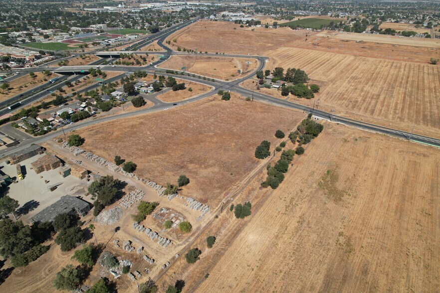 More Photos Of Boessow Rd, Galt Land For Sale