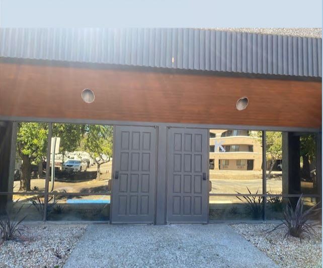 More Photos Of 330 N Wood Rd, Camarillo Warehouse For Lease