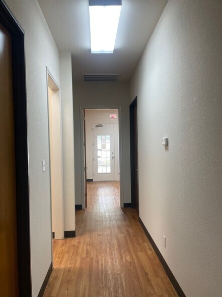 More Photos Of 251 N FM 1626, Buda Medical For Lease