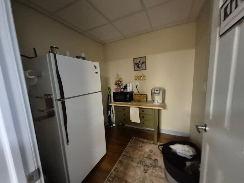 More Photos Of 19 S Walnut St, Wauregan General Retail For Sale