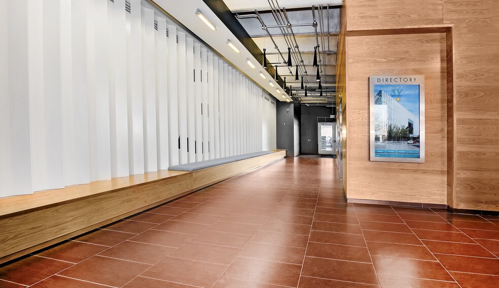 More Photos Of 300 Wyandotte St, Kansas City Office For Lease