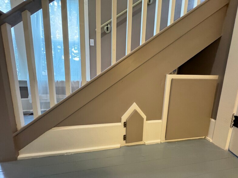 More Photos Of 224 W Chickasaw St, Tahlequah Hospitality For Sale