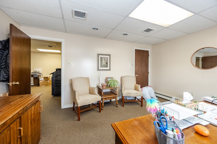 More Photos Of 67-73 Harry St, Conshohocken Office For Lease