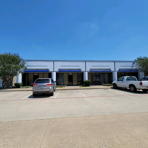 More Photos Of 10701-10727 Plano Rd, Dallas Unknown For Lease