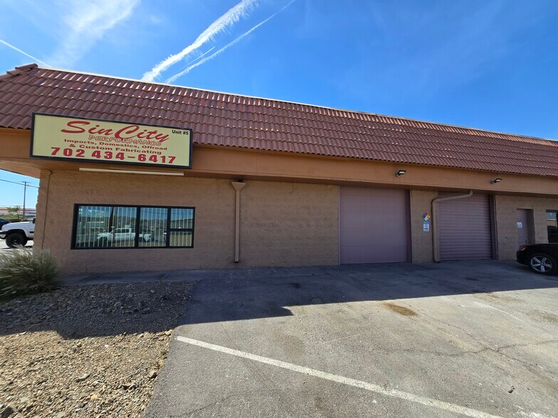 Primary Photo Of 520 W Sunset Rd, Henderson Auto Repair For Lease