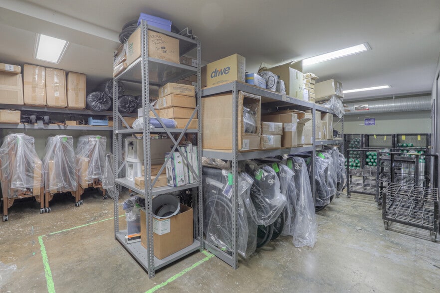 More Photos Of 1811 Charlotte Ave, Nashville Storefront Retail Office For Sale