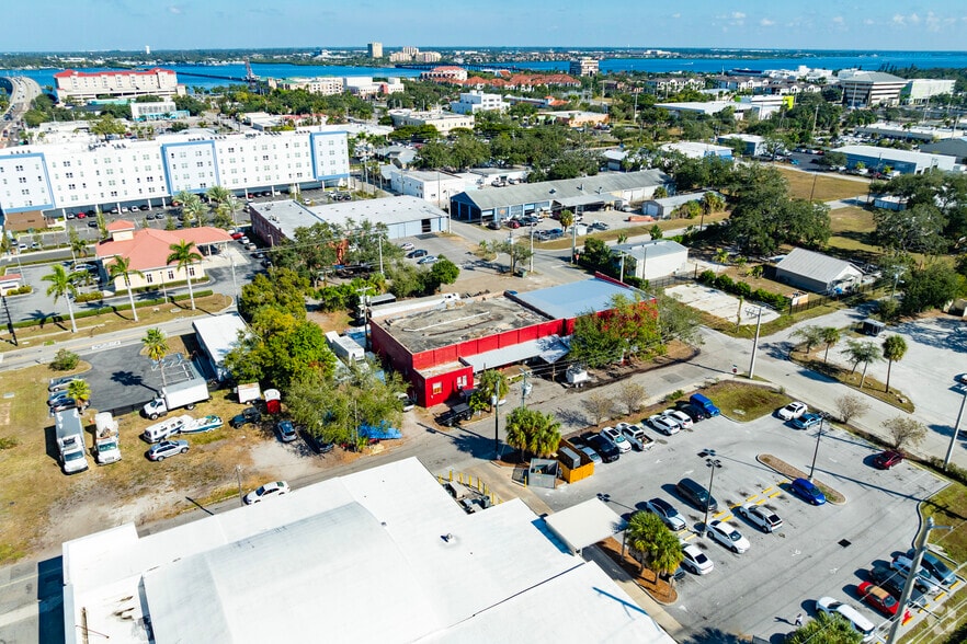 Primary Photo Of 808 8th Avenue Dr W, Bradenton Land For Sale