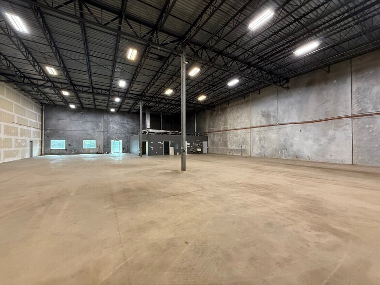 More Photos Of 1907 SW 43rd Ter, Deerfield Beach Warehouse For Lease