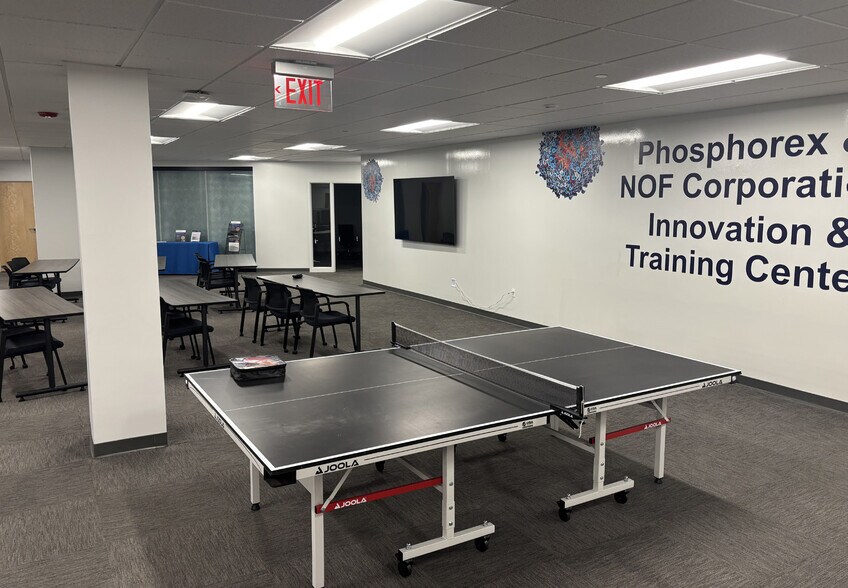 More Photos Of 35 Parkwood Dr, Hopkinton Office For Lease