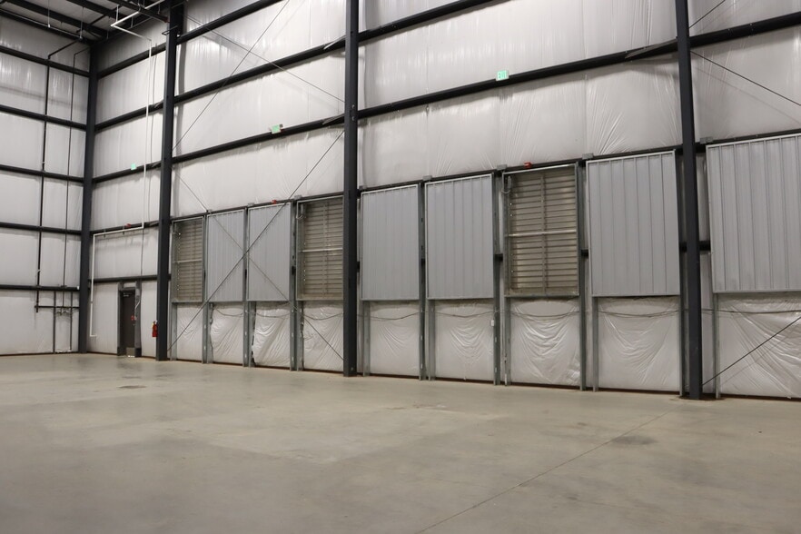 More Photos Of 7235 Bonnyshire Dr, Chattanooga Industrial For Sale