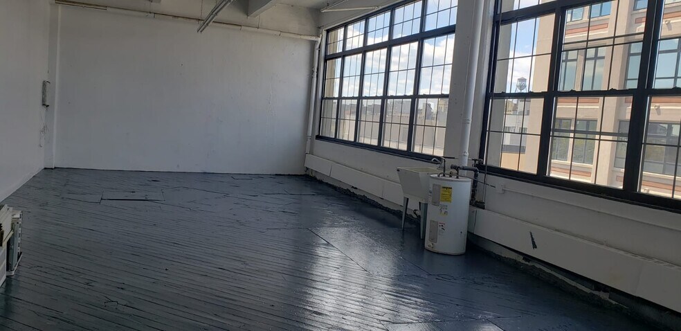 More Photos Of 544-560 Park Ave, Brooklyn Manufacturing For Lease