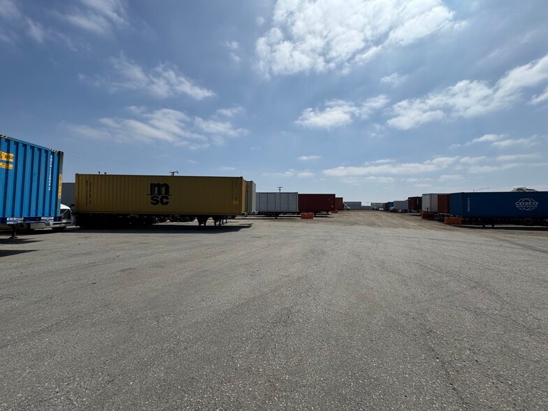 More Photos Of 1660 E 32nd St, Long Beach Land For Lease