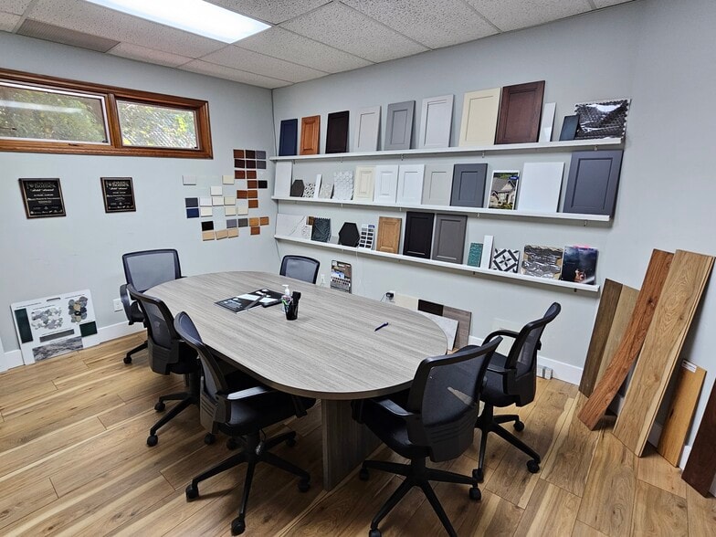 More Photos Of 2732 Capital NE, Tallahassee Medical For Sale