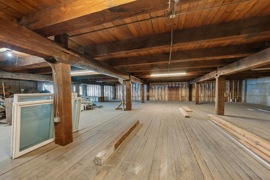 More Photos Of 316 Front St, Medford Specialty For Sale