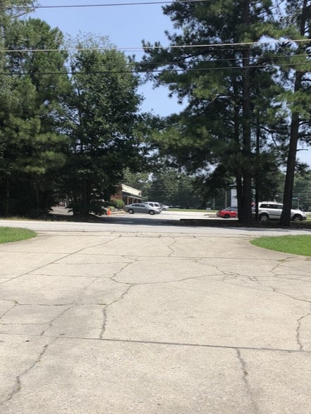 More Photos Of 2054 Rex Rd, Morrow Flex For Sale