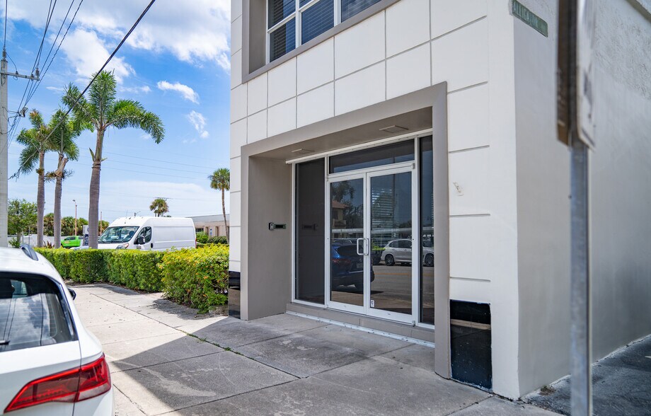 More Photos Of 1323 21st St, Vero Beach Loft Creative Space For Lease