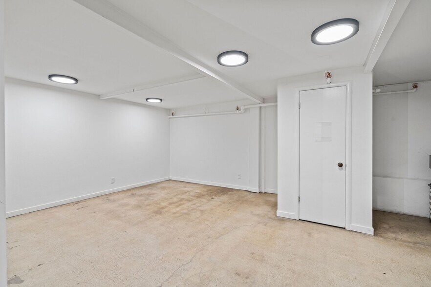 More Photos Of 1010 Commercial St, San Carlos Research And Development For Lease