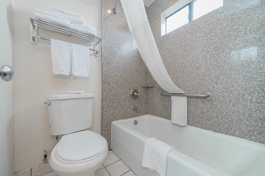 More Photos Of 2156 E Colorado Blvd, Pasadena Hotel For Sale