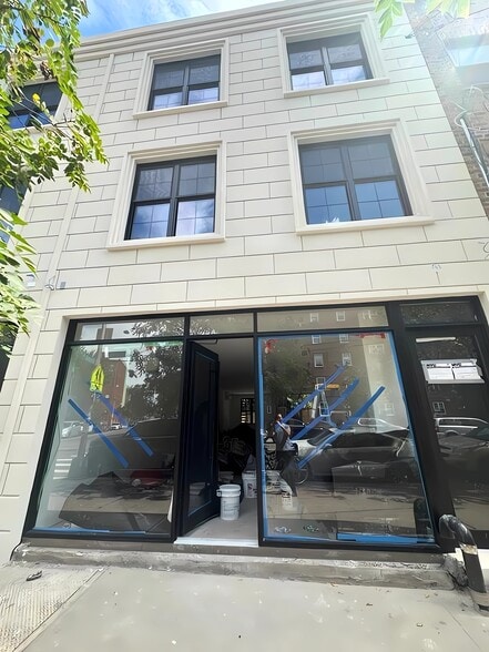 More Photos Of 431 Columbia St, Brooklyn Storefront Retail Residential For Lease