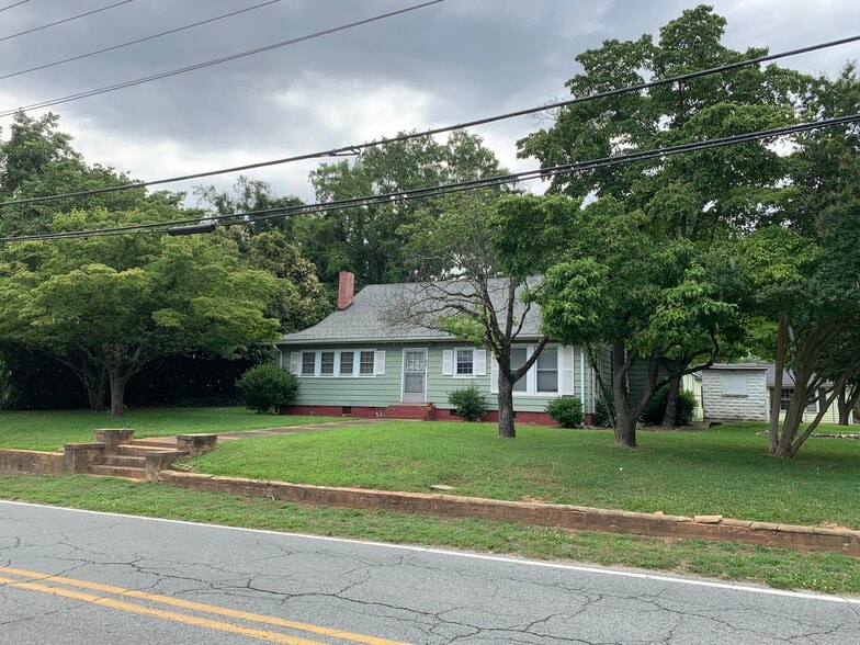 More Photos Of 600 S Sutherland Ave, Monroe Medical For Sale