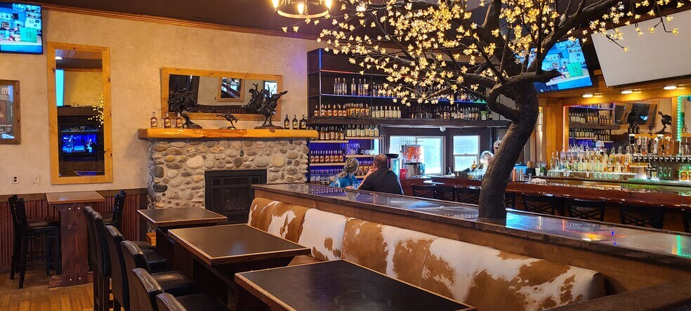 More Photos Of 158 Johnson St, Big Horn Restaurant For Lease