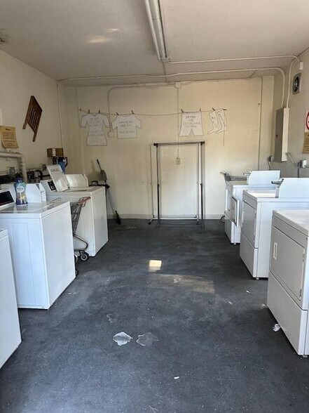 More Photos Of 16814 California 160, Rio Vista Trailer Camper Park For Sale