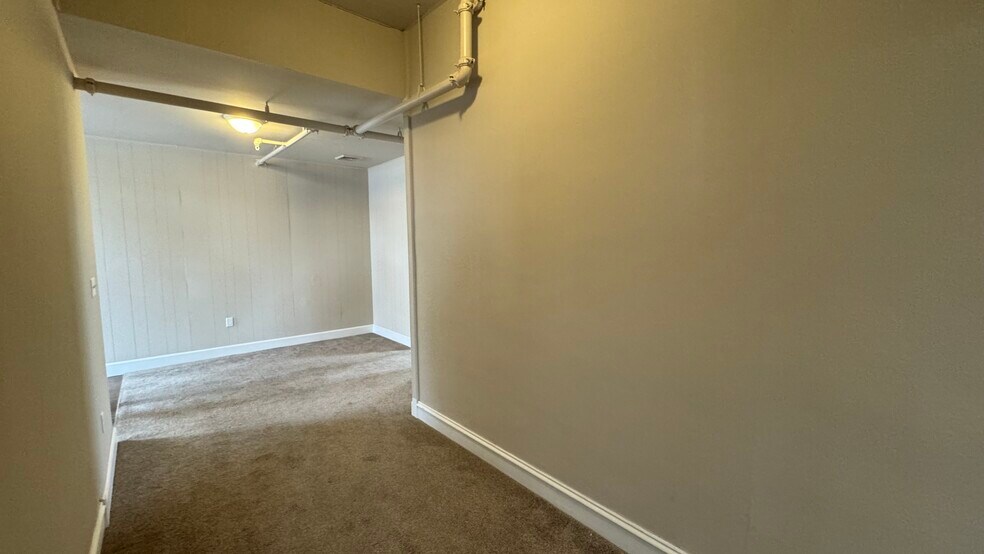 More Photos Of 312-314 W Broad St, Quakertown Office For Sale