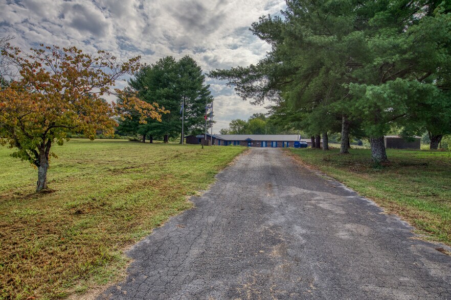 More Photos Of 10769 W Lee Hwy, Loudon Loft Creative Space For Sale