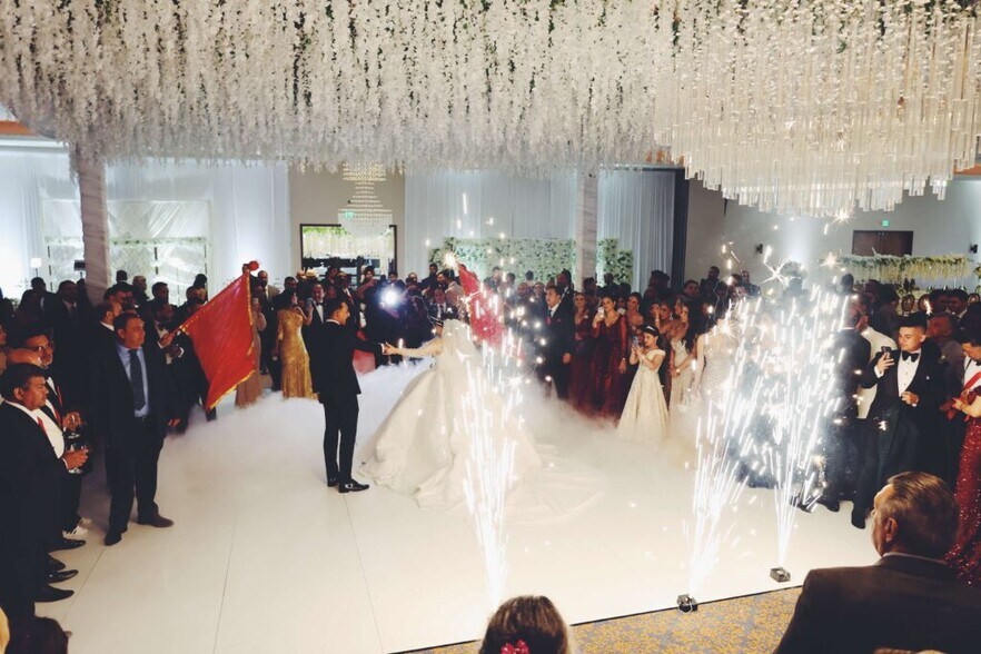 More Photos Of 1300 N Main St, Euless Specialty For Sale