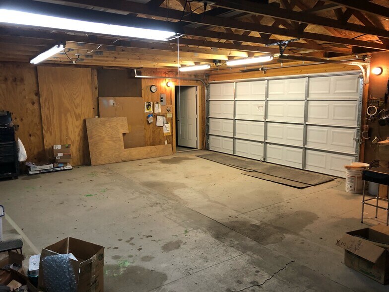 More Photos Of 1110 E Bristol Rd, Burton Medical For Lease