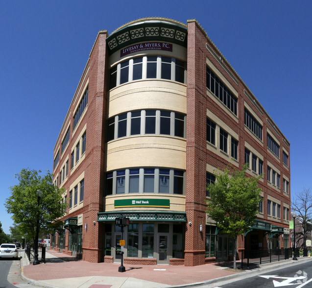 Primary Photo Of 9408 Grant Ave, Manassas Office For Lease