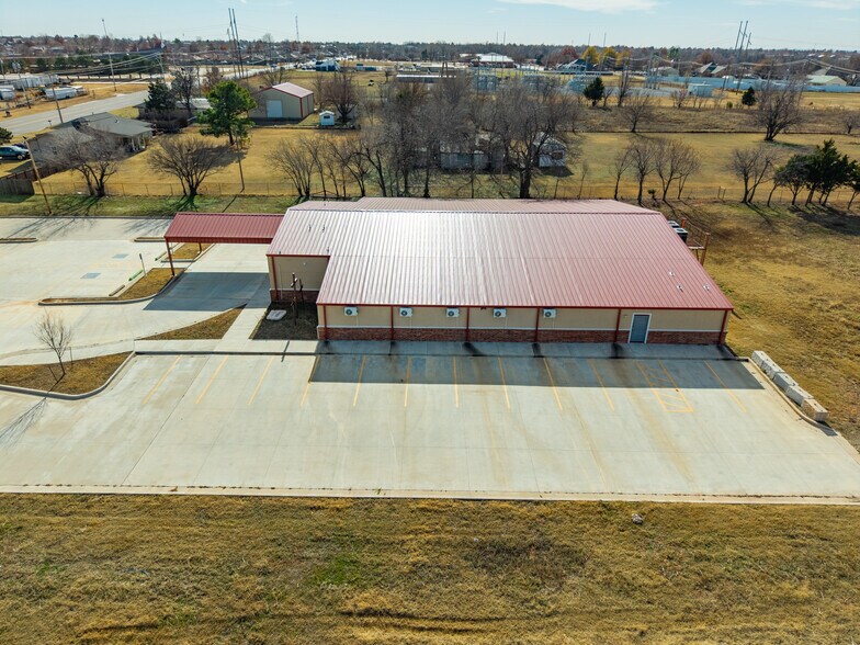 More Photos Of 8017 S Santa Fe Ave, Oklahoma City Religious Facility For Sale