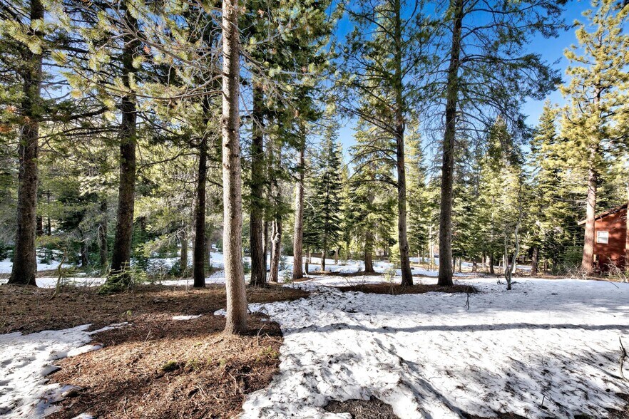 More Photos Of 12800 Zurich Plz, Truckee Land For Sale