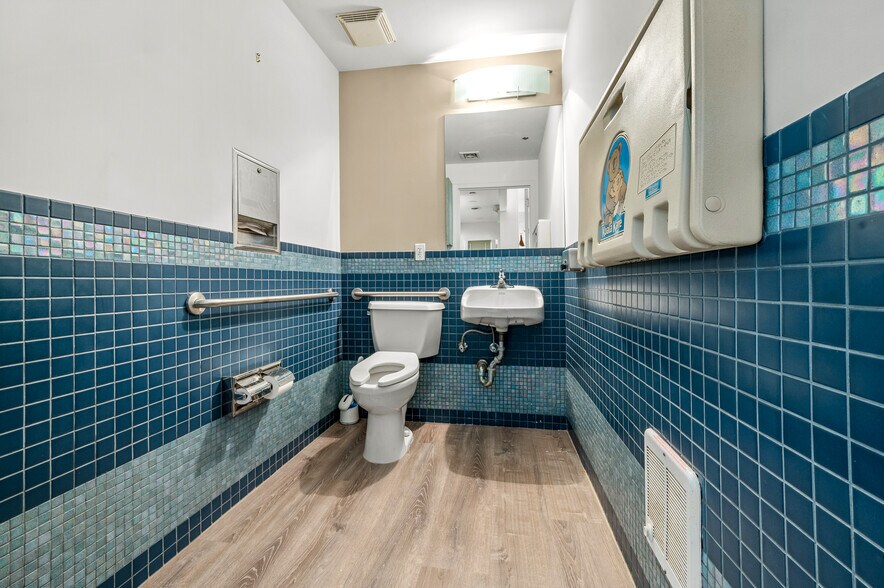 More Photos Of 1103 Cortelyou Rd, Brooklyn Apartments For Sale