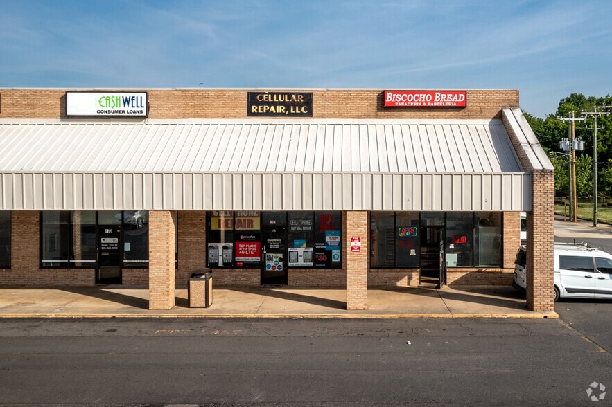 More Photos Of 1807 Cherry Rd, Rock Hill Unknown For Lease