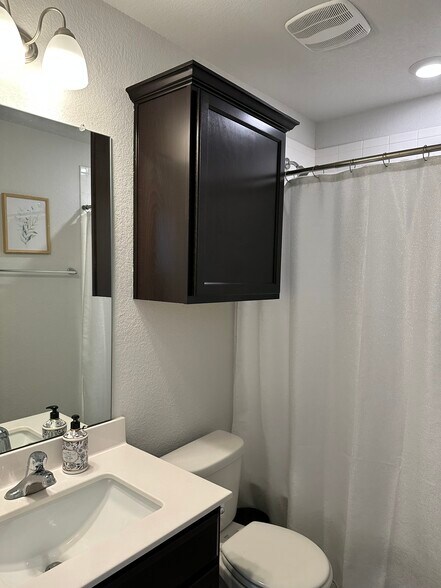 More Photos Of 104 Green Jay Dr, Jarrell Specialty For Sale